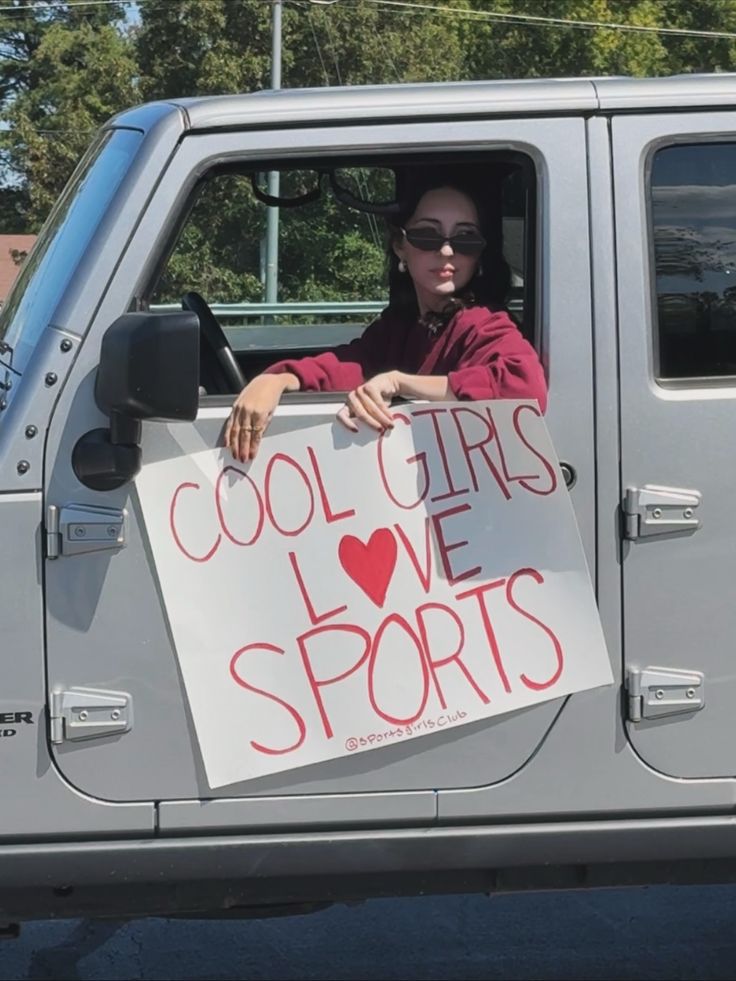 The Anatomy of a Female Sports Fan – Harshee's Lit Lounge